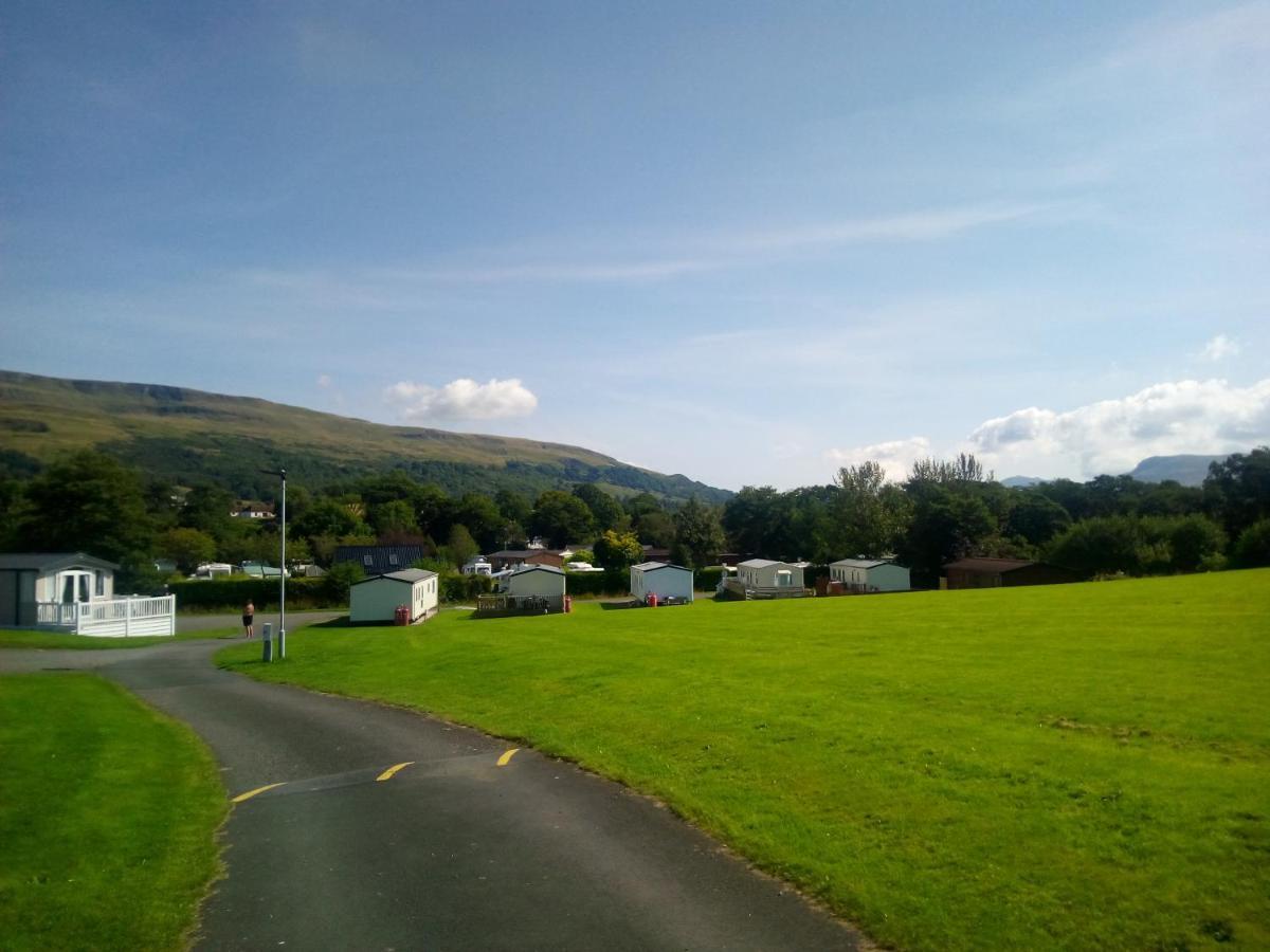 Campsie Glen Holiday Park Fintry Buitenkant foto