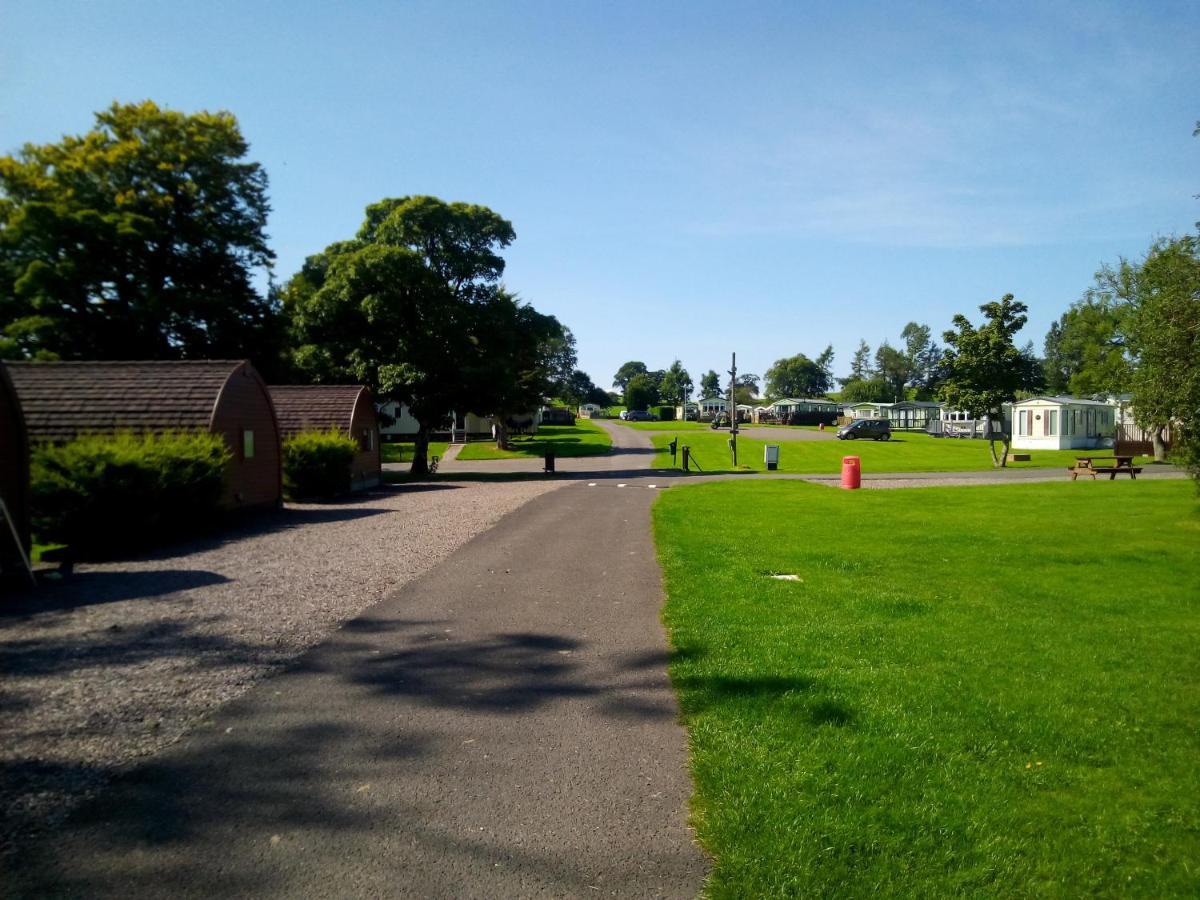 Campsie Glen Holiday Park Fintry Buitenkant foto