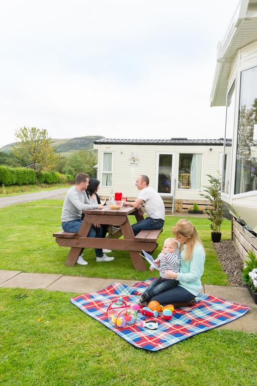 Campsie Glen Holiday Park Fintry Buitenkant foto
