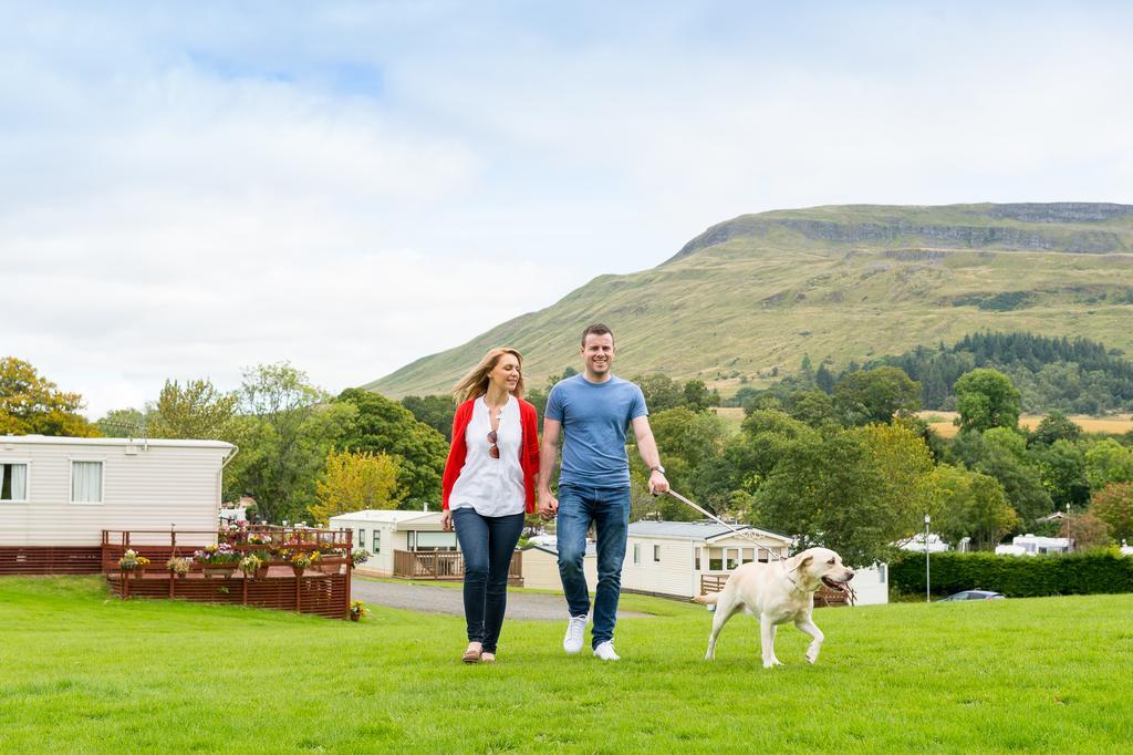 Campsie Glen Holiday Park Fintry Buitenkant foto